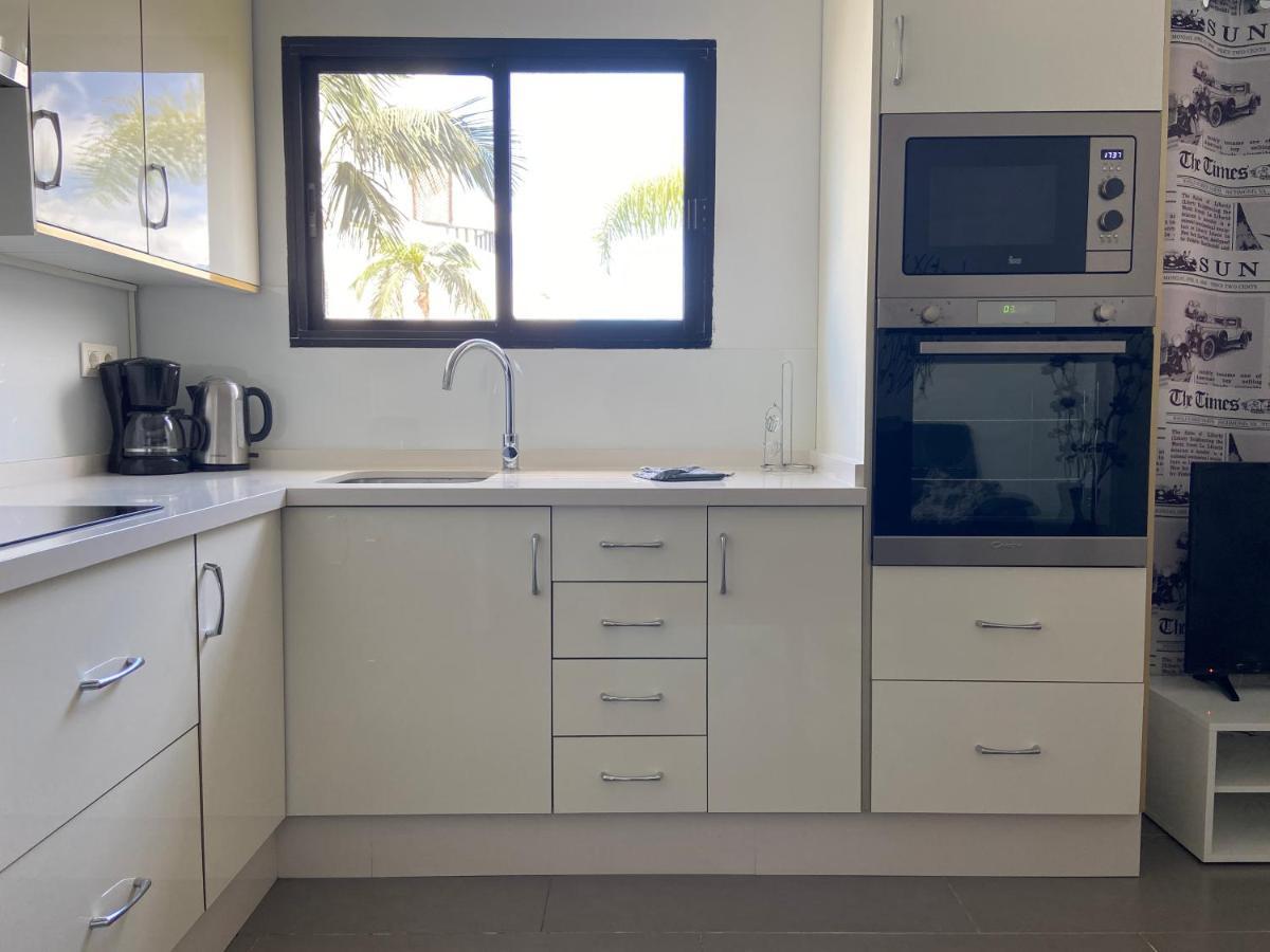 1 Bed Los Cristianos Near The Bus Station Arona  Esterno foto