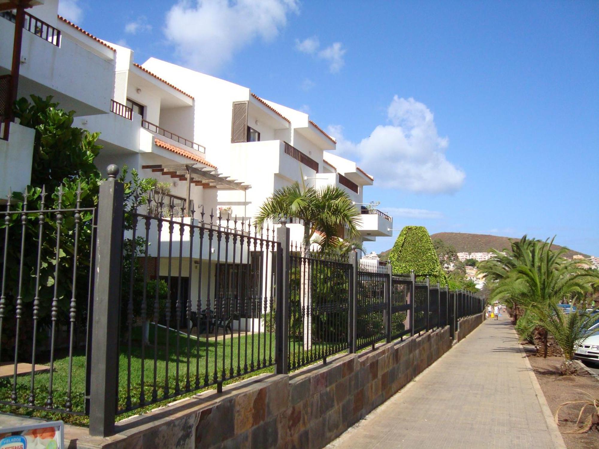 1 Bed Los Cristianos Near The Bus Station Arona  Esterno foto